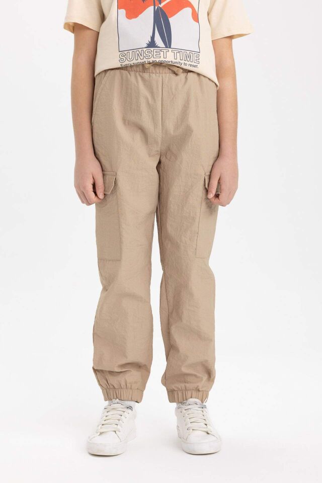 Erkek Çocuk Kargo Cepli Beli Bağcıklı Lastikli Paça Jogger Paraşüt Pantolon