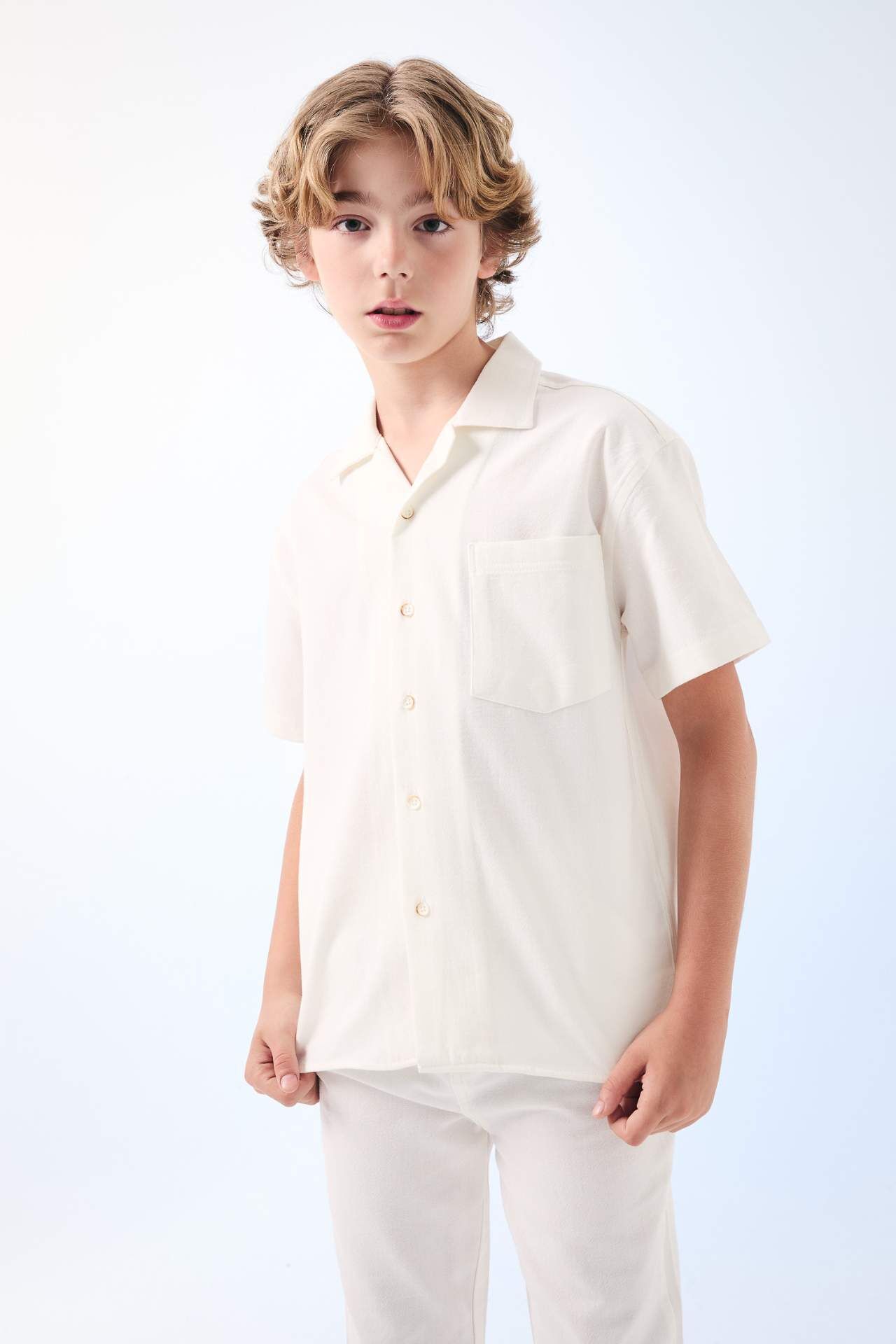Erkek Çocuk Oversize Geniş Kalıp Polo Yaka Kısa Kollu Gömlek