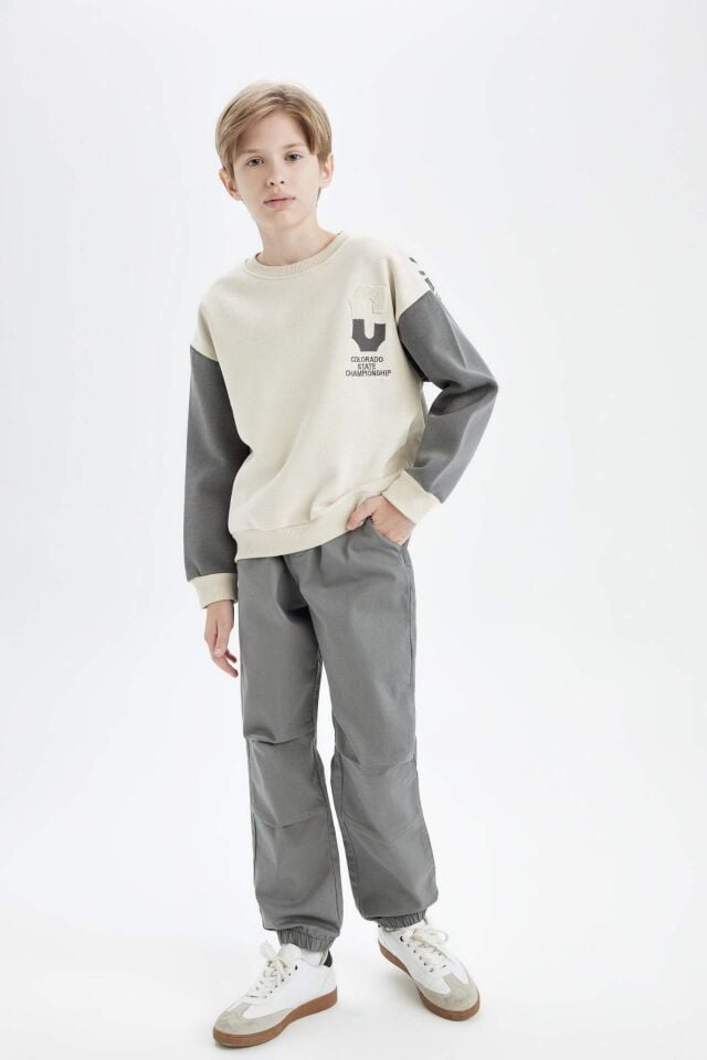 Erkek Çocuk Bağcıklı Beli ve Paçası Lastikli Cepli Jogger Gabardin Pantolon