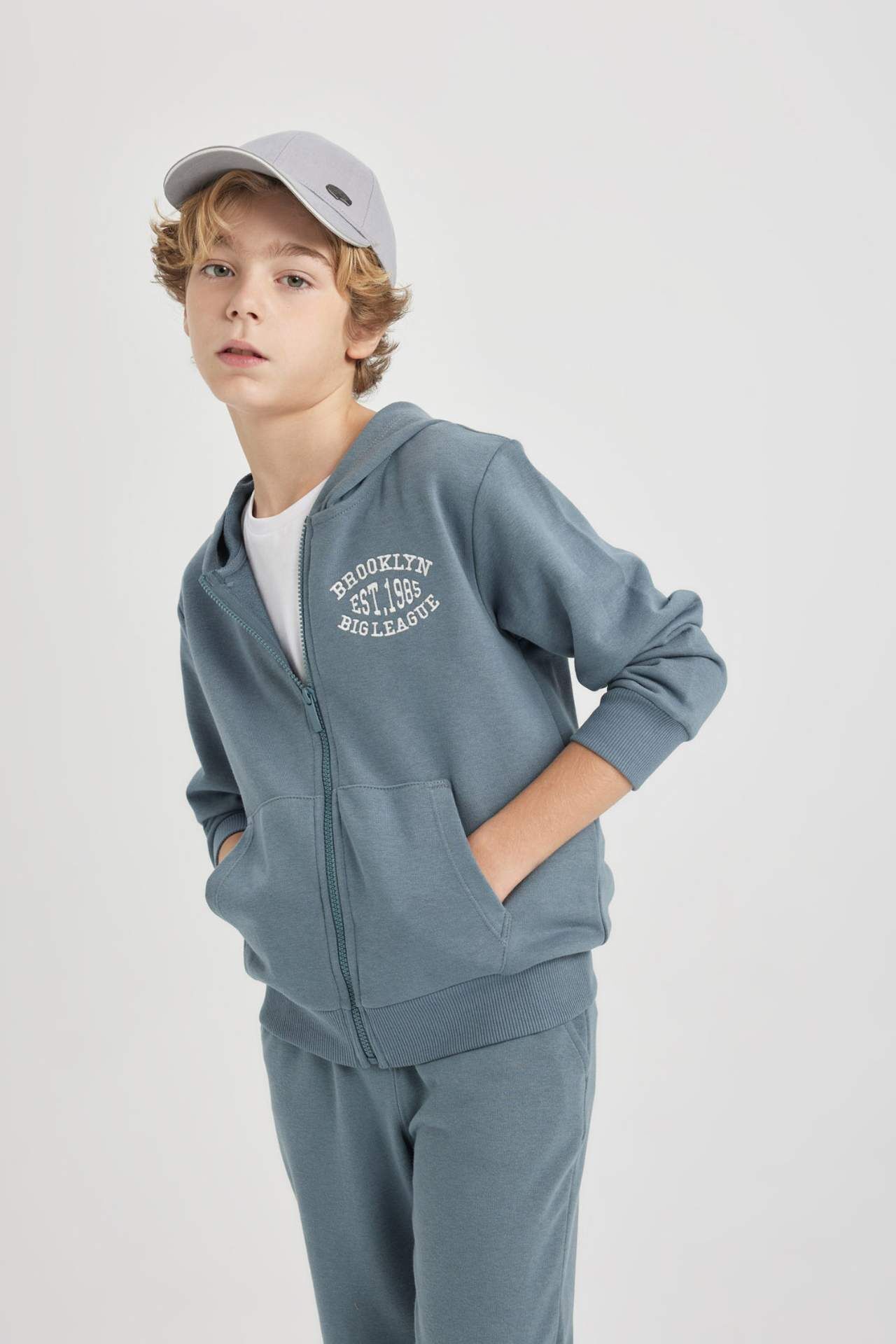 Erkek Çocuk Kapüşonlu Baskılı Fermuarlı Sweatshirt