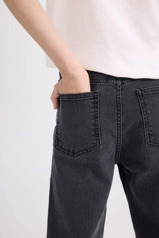 Erkek Çocuk Loose Fit Düz Paça Cepli Basic Düz Jean Pantolon