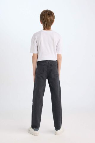 Erkek Çocuk Loose Fit Düz Paça Cepli Basic Düz Jean Pantolon