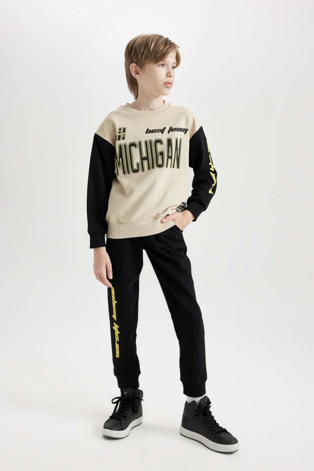 Erkek Çocuk 2'li Takım Baskılı Sweatshirt Üst Beli Lastikli Jogger Eşofman Altı