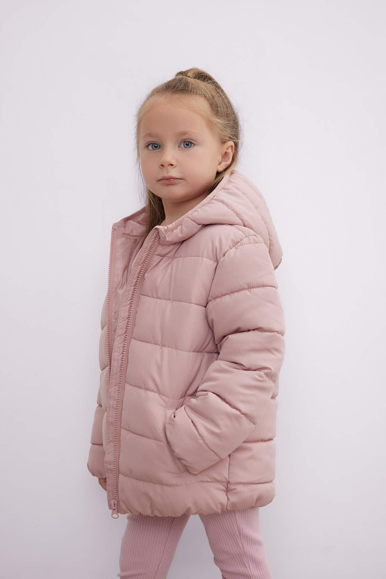 Kız Bebek Kapüşonlu Su itici Kumaş Şişme Mont