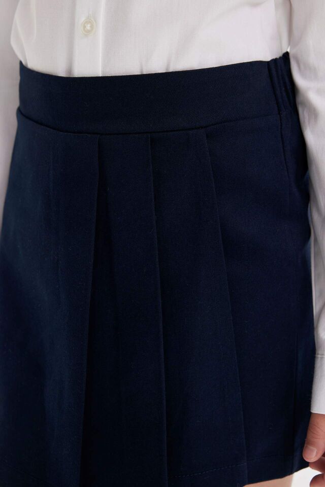 Kız Çocuk Gabardin Lacivert Pileli Şortlu Okul Eteği