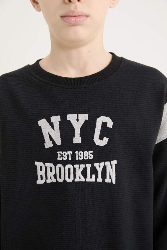 Erkek Çocuk 2'li Takım Baskılı Sweatshirt Beli Lastikli Eşofman Altı