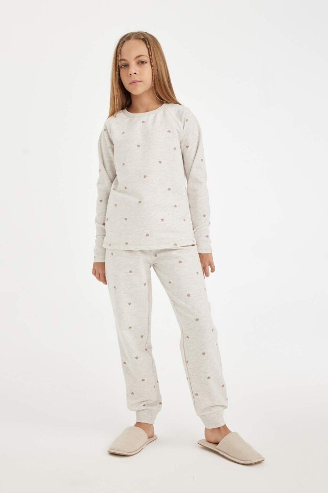 Kız Çocuk Pijama Takımı Kalp Baskılı Bisiklet Yaka Uzun Kollu Üst Uzun Alt
