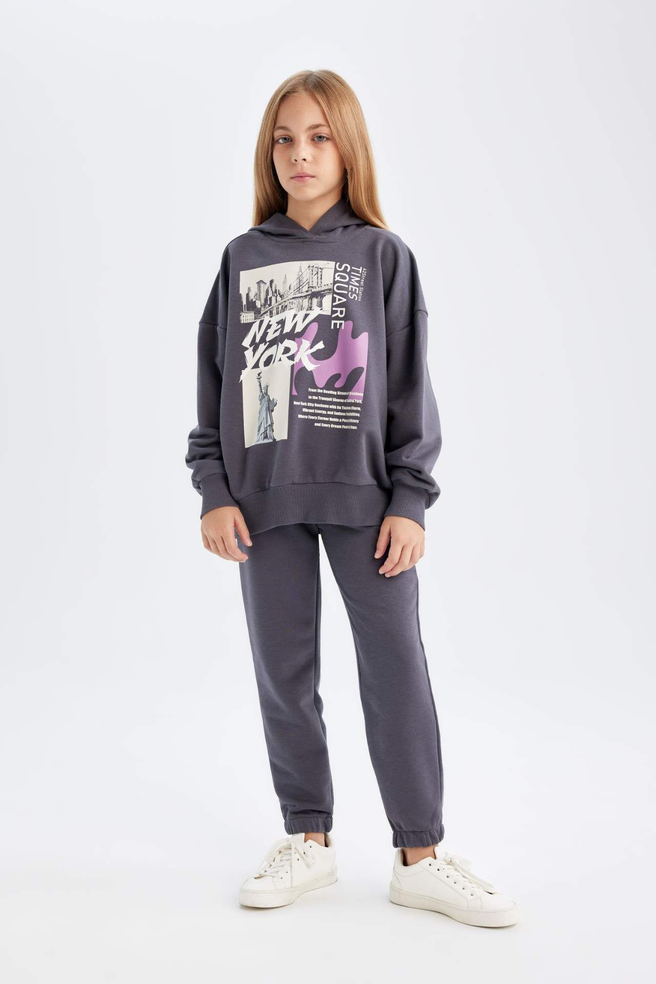 Kız Çocuk 2'li Takım Bisiklet Yaka Baskılı Sweatshirt Beli Lastikli Jogger  Eşofman Altı