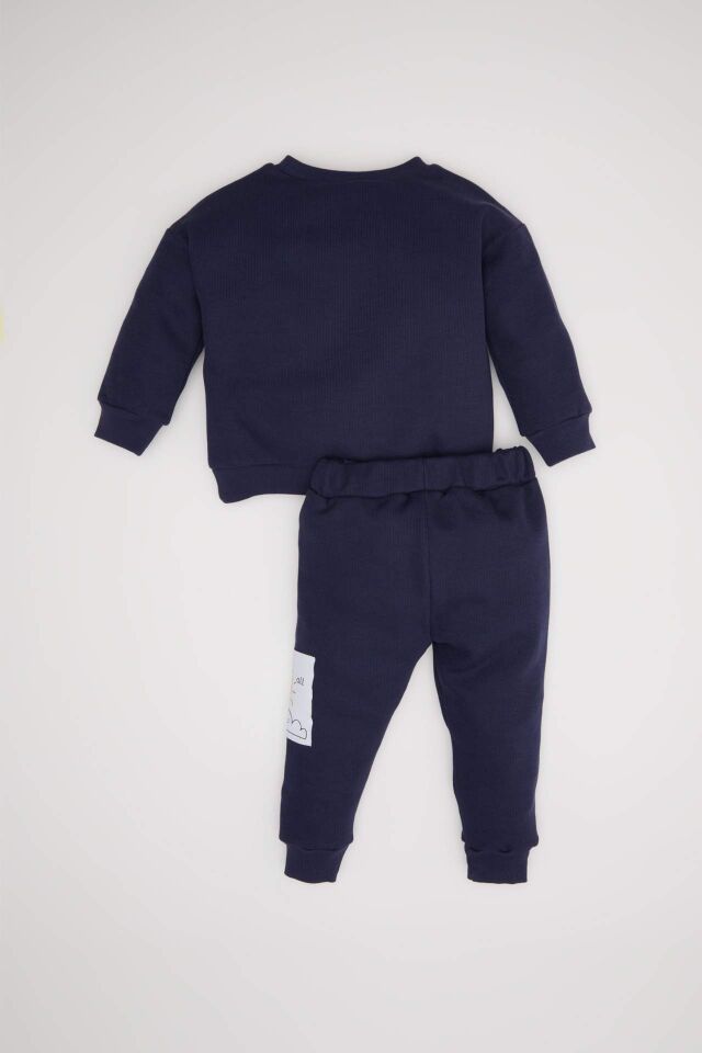 Erkek Bebek 2'li Takım Etiket Baskılı Bisiklet Yaka  Sweatshirt Selanik Kumaş Beli Lastikli Jogger Eşofman Altı