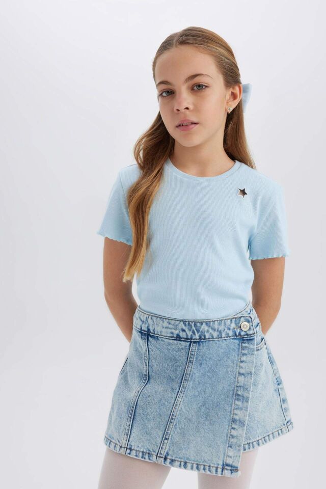 Kız Çocuk 23 Nisan Çocuk Bayramı Slim Fit Dar Kesim Bisiklet Yaka İşlemeli Fitilli Kaşkorse Kısa Kollu Tişört