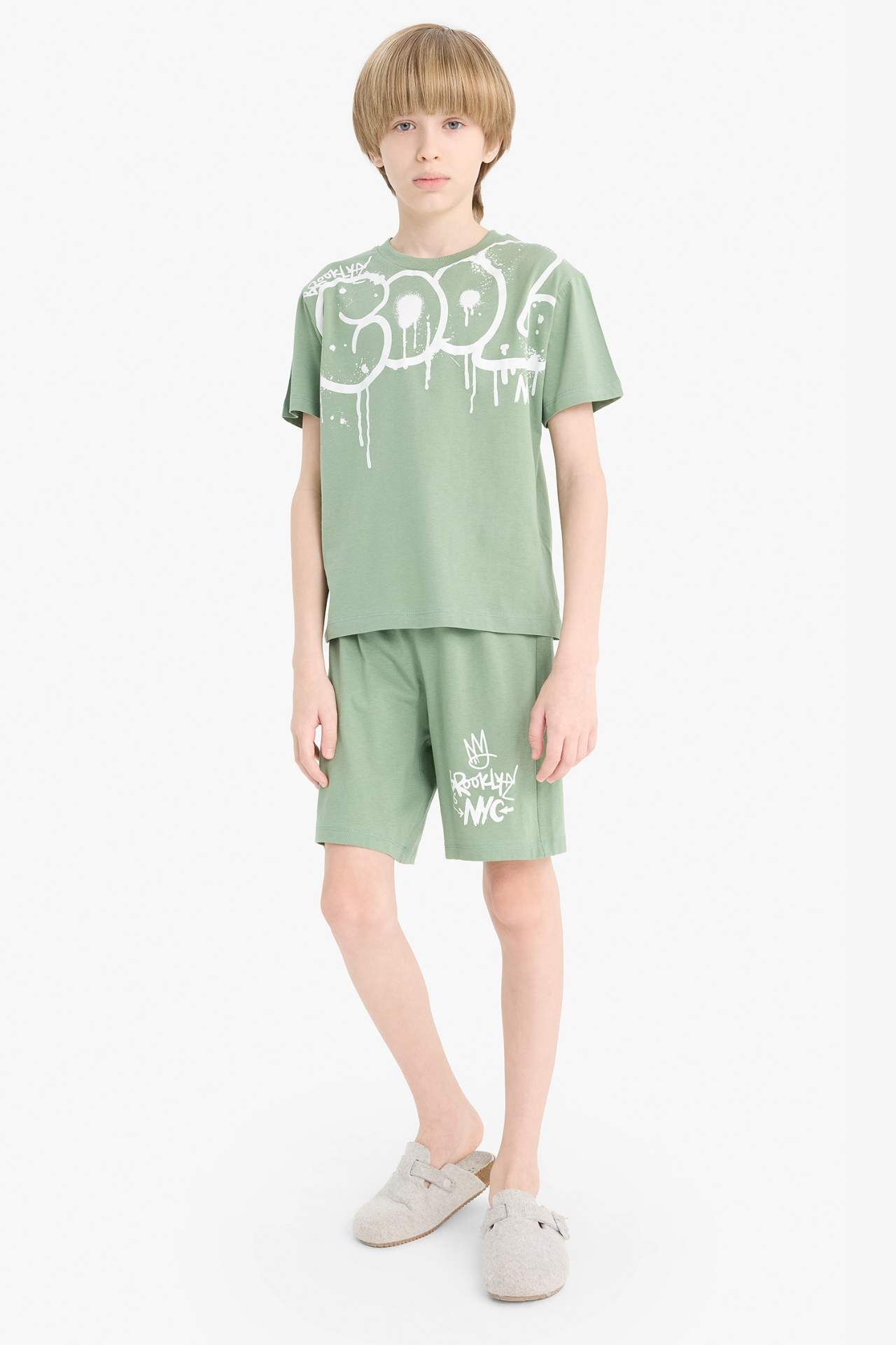 Erkek Çocuk Pijama Takımı Baskılı Kısa Kollu Üst Beli Lastikli Şort