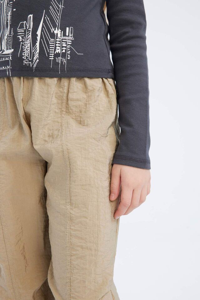 Kız Çocuk Beli Lastikli Düz Paça Paraşüt Pantolon