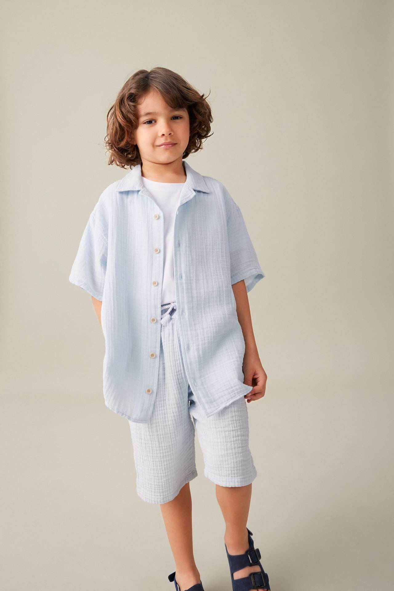 Erkek Çocuk Oversize Geniş Kalıp Polo Yaka Müslin Kısa Kollu Gömlek