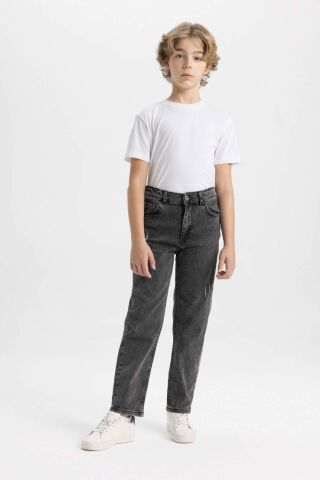 Erkek Çocuk Straight Fit Yırtık Detaylı Düz Paça Jean Pantolon