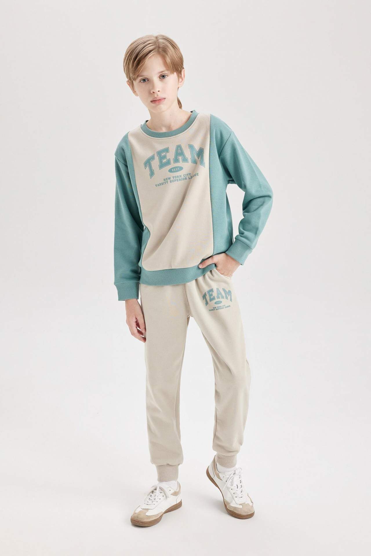 Erkek Çocuk 2'li Takım Kalın Bisiklet Yaka Sweatshirt Beli Lastikli Jogger Eşofman Altı