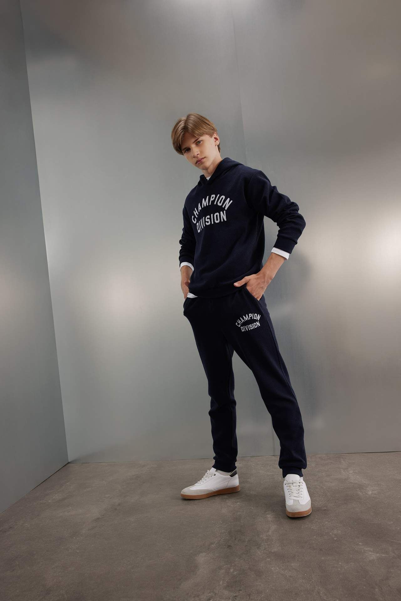 Erkek Çocuk 2'li Takım Kapüşonlu Baskılı Sweatshirt Üst Jogger Eşofman Altı