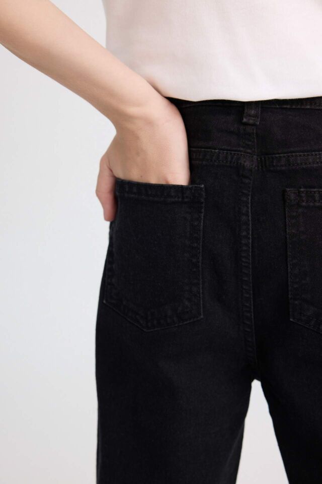 Erkek Çocuk Slim Fit Dar Kesim Düz Paça Cepli Siyah Basic Düz Jean Pantolon