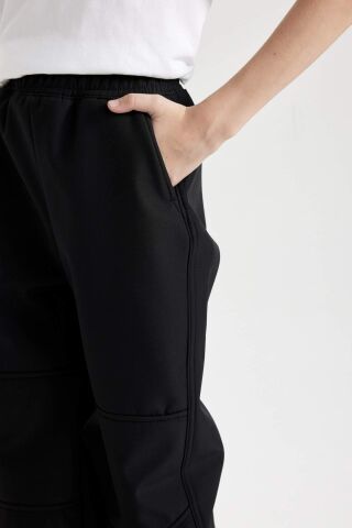 Erkek Çocuk Beli ve Paçası Lastikli Kargo Cepli Pelüş Polar Astarlı Siyah Jogger Pantolon