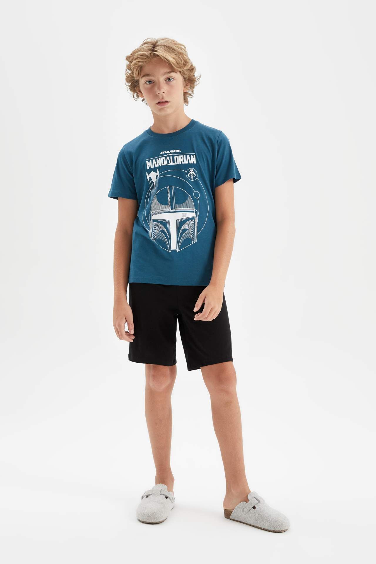 Erkek Çocuk Star Wars-Mandalorian Pijama Takımı Kısa Kollu Üst Şort