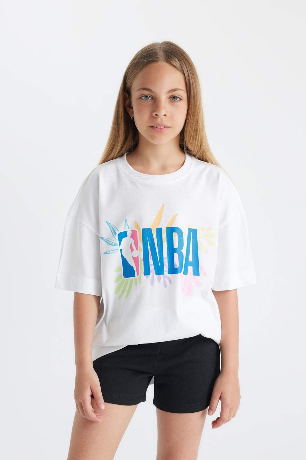 Kız Çocuk NBA Wordmark Oversize Geniş Kalıp Bisiklet Yaka Kısa Kollu Tişört