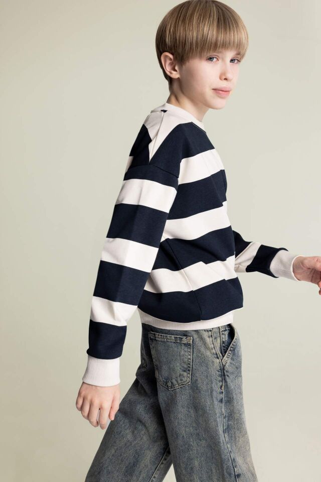 Erkek Çocuk Oversize Geniş Kalıp Bisiklet Yaka Çizgili Sweatshirt