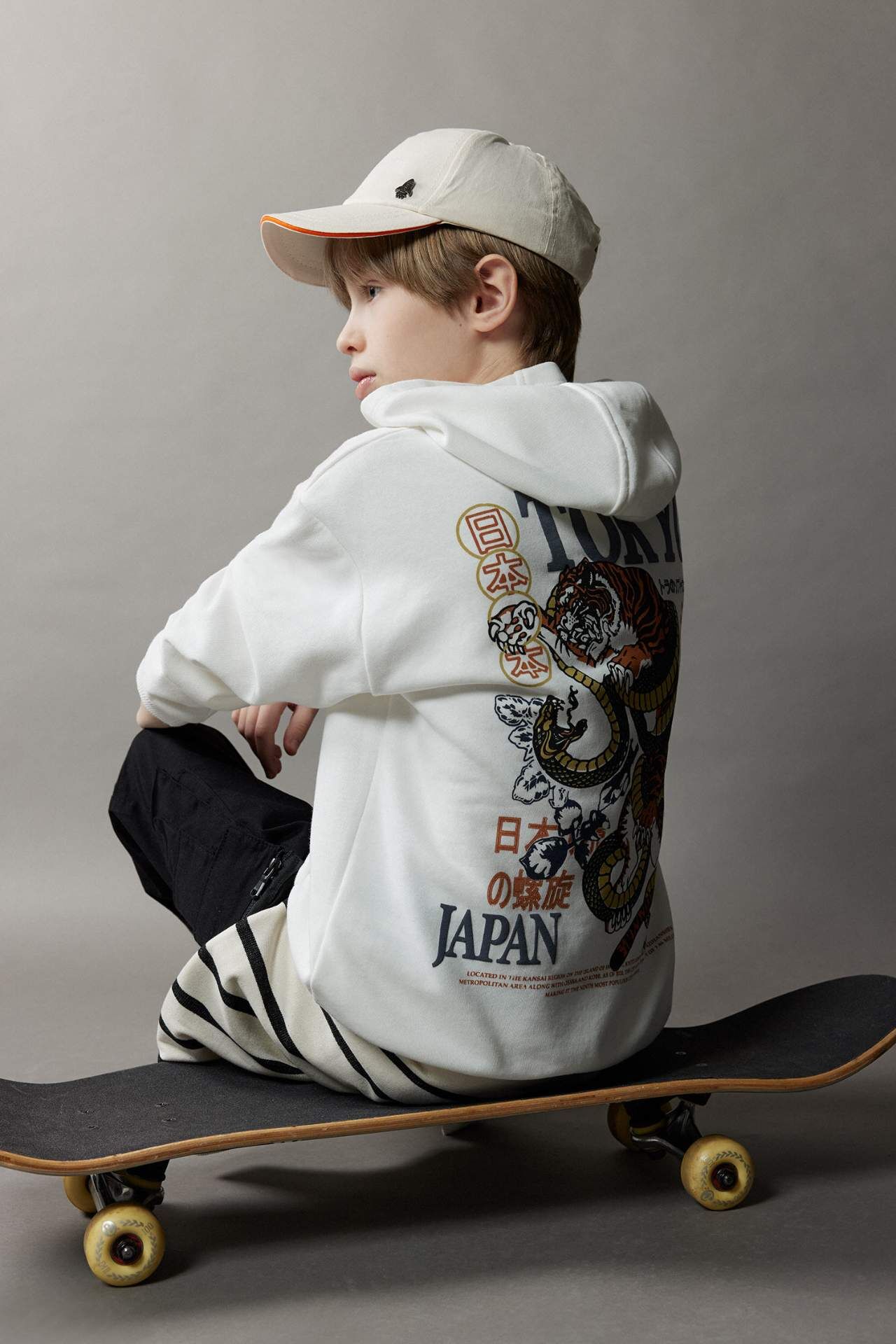 Erkek Çocuk Oversize Geniş Kalıp Kapüşonlu Sırt Baskılı Sweatshirt