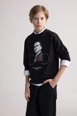 Erkek Çocuk Bisiklet Yaka Atatürk Baskılı Sweatshirt