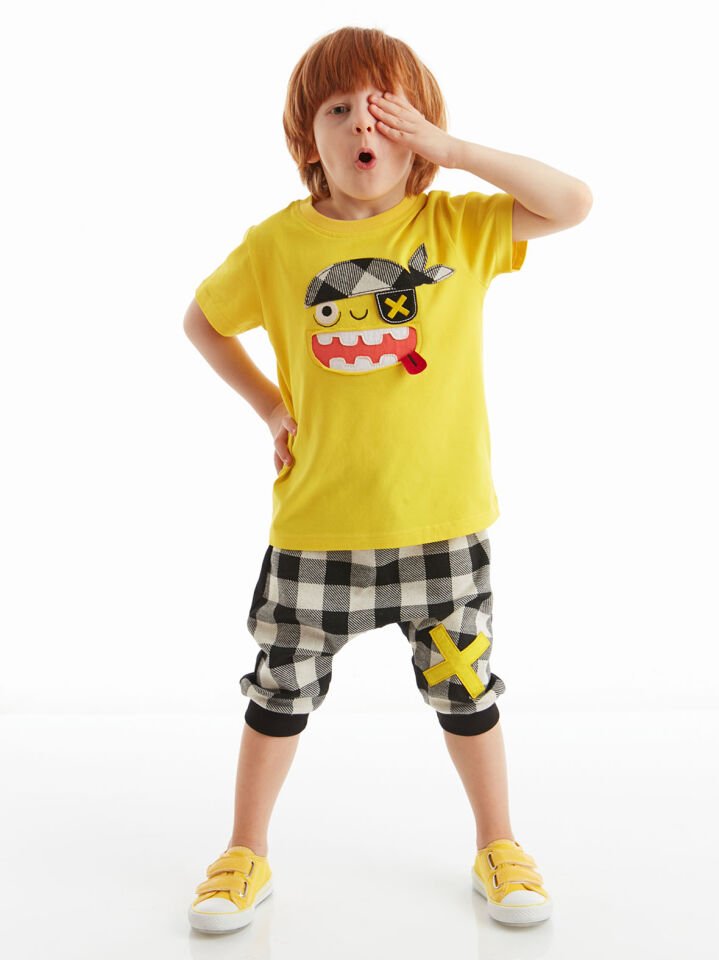 Pirate Ekose Erkek Çocuk T-shirt Kapri Şort Takım 3 Y - Siyah Gri Sarı