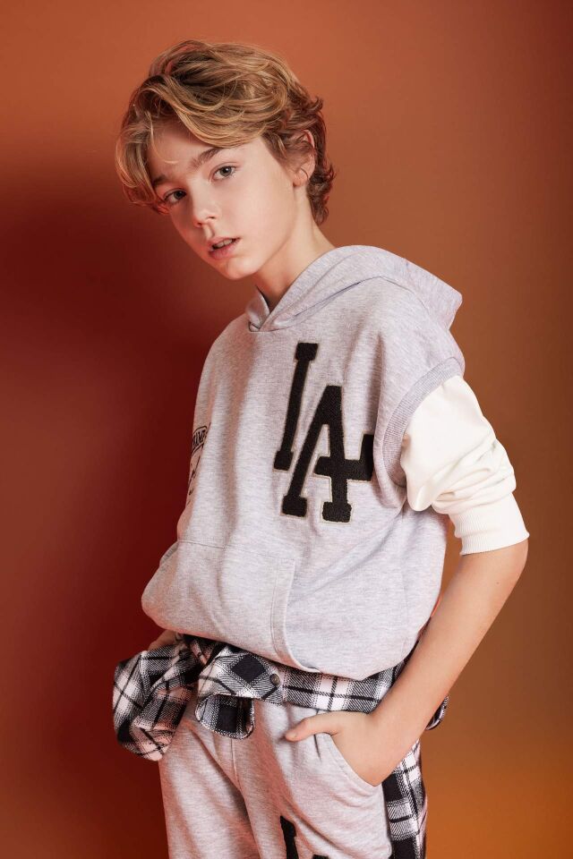 Erkek Çocuk Oversize Geniş Kalıp Nakışlı Kapüşonlu Sweatshirt