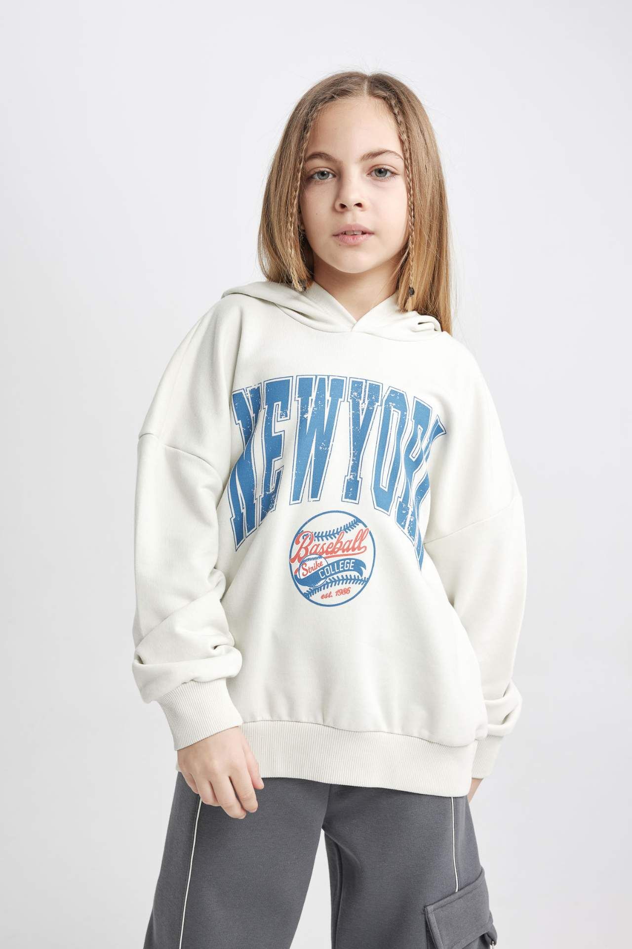 Kız Çocuk Oversize Geniş Kalıp Kapüşonlu Baskılı Sweatshirt