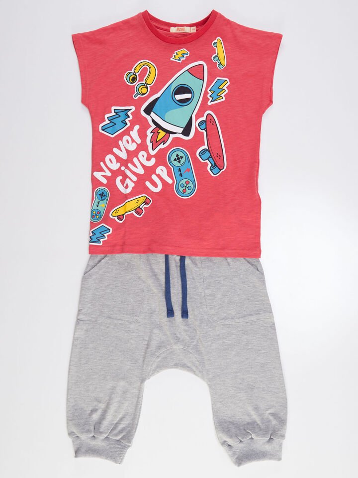Oyun Zamanı Erkek Çocuk T-shirt Kapri Şort Takım