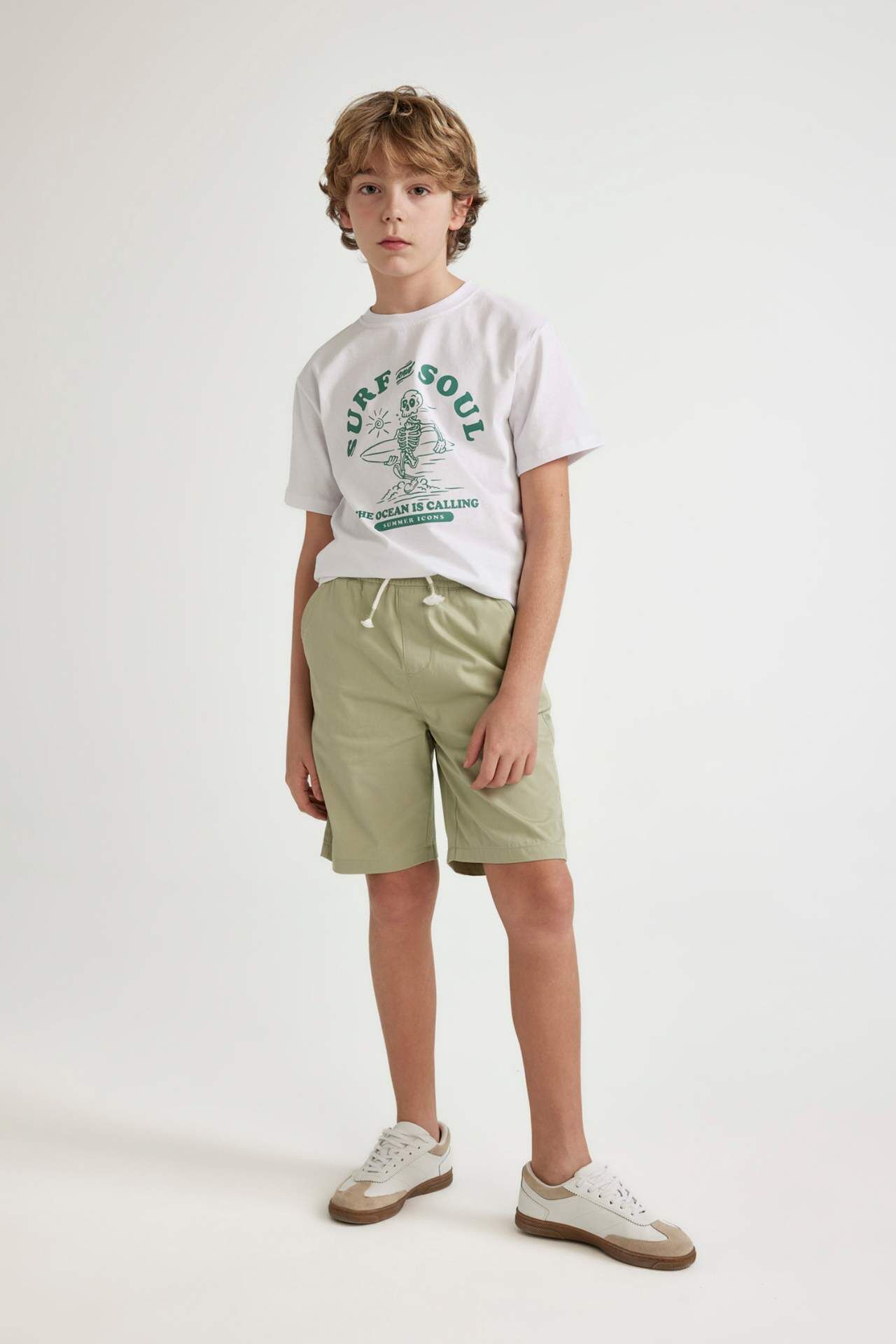 Erkek Çocuk Basic Düz Beli Lastikli Cepli Gabardin Şort