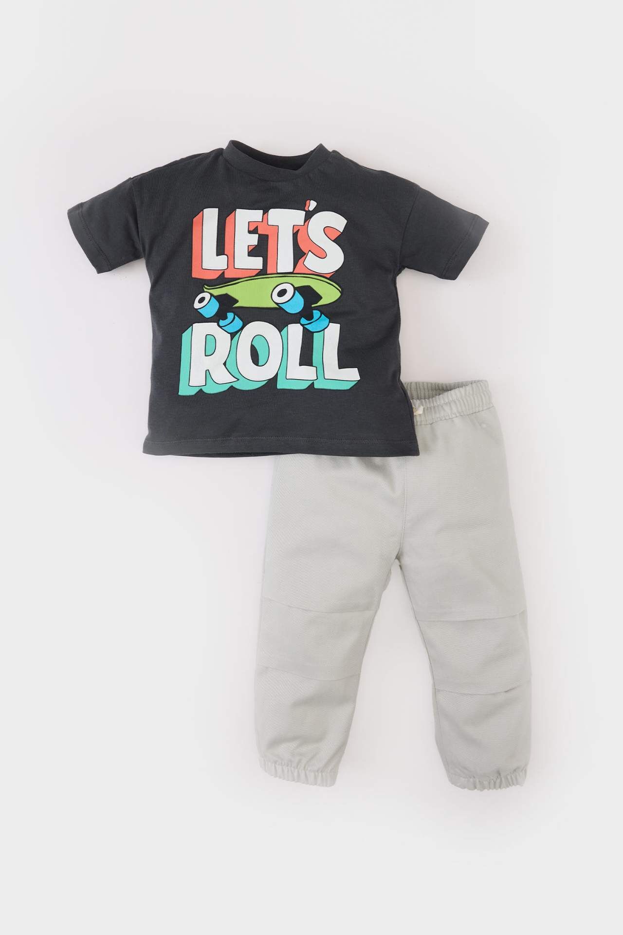 Erkek Bebek 2'li Takım Kaykay Baskılı Kısa KolluTişört Beli Lastikli Eşofman Altı