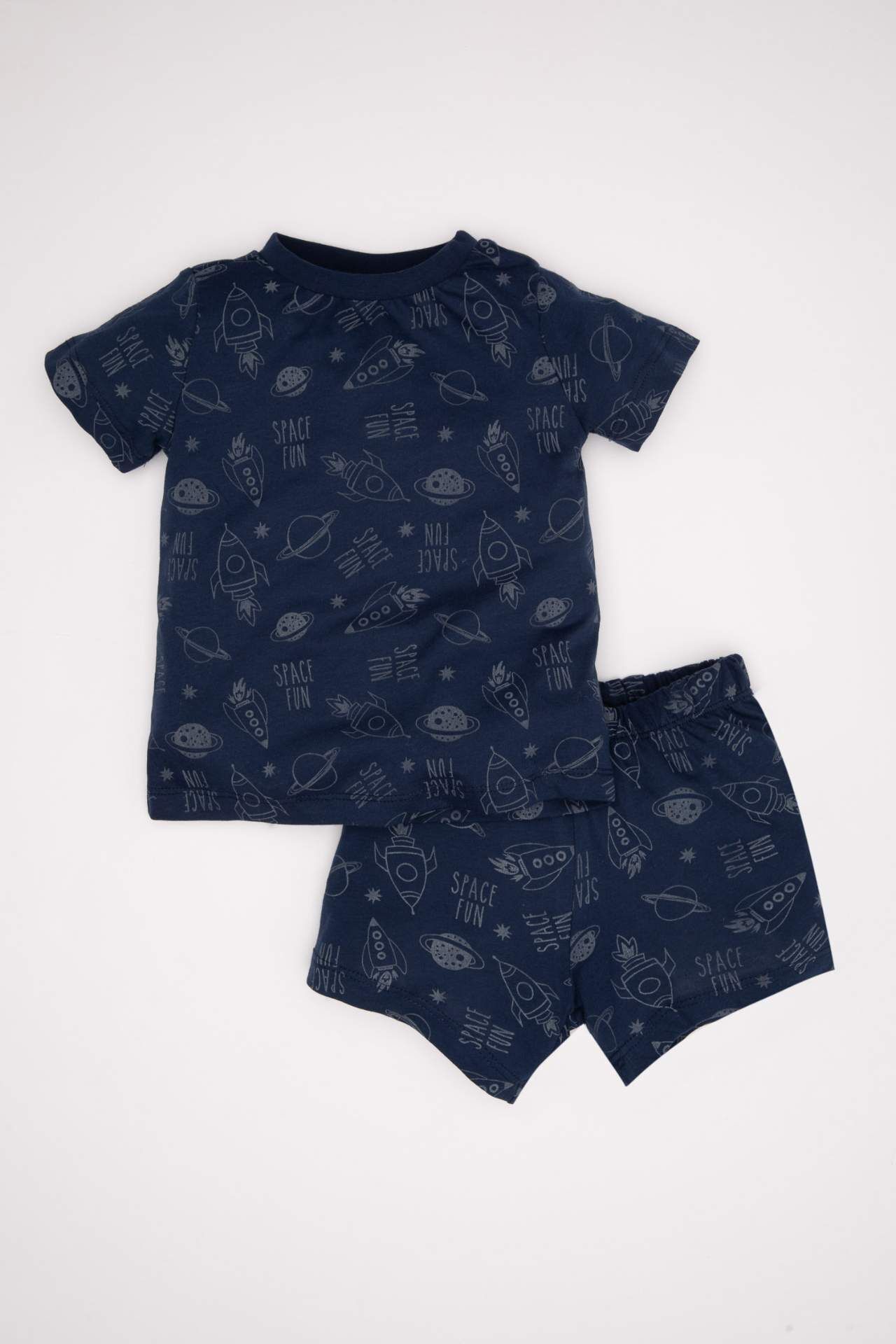 Erkek Bebek Pijama Takım Desenli Karanlıkta Parlayan lu Penye Kısa Kollu Üst Beli Lastikli Şort Alt