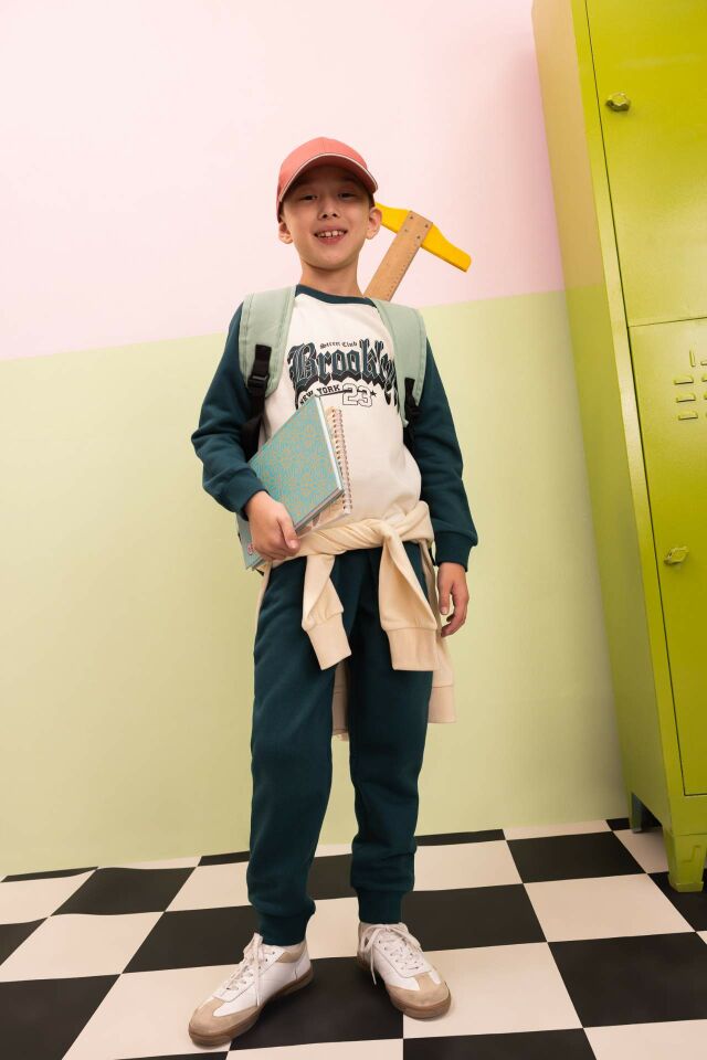 Erkek Çocuk 2'li Takım Baskılı Bisiklet Yaka Sweatshirt Üst Beli Lastikli Jogger Eşofman Altı