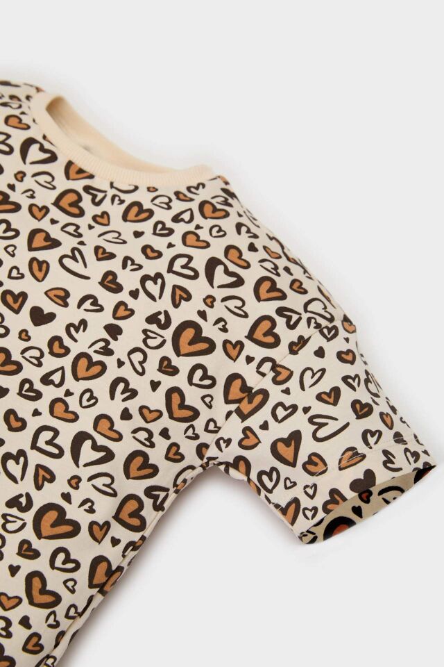 Kız Bebek 2'li Takım Leopar Desenli Kısa Kollu Tişört Beli Lastikli Şort