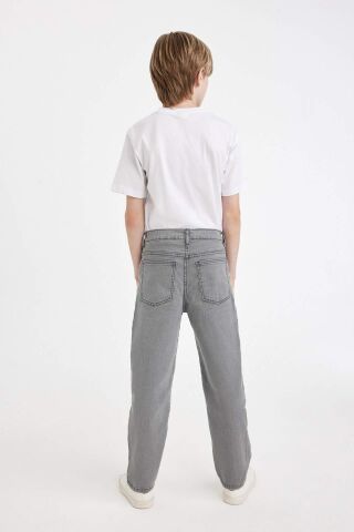 Erkek Çocuk Straight Fit Düz Paça Cepli Gri Basic Düz Jean Pantolon