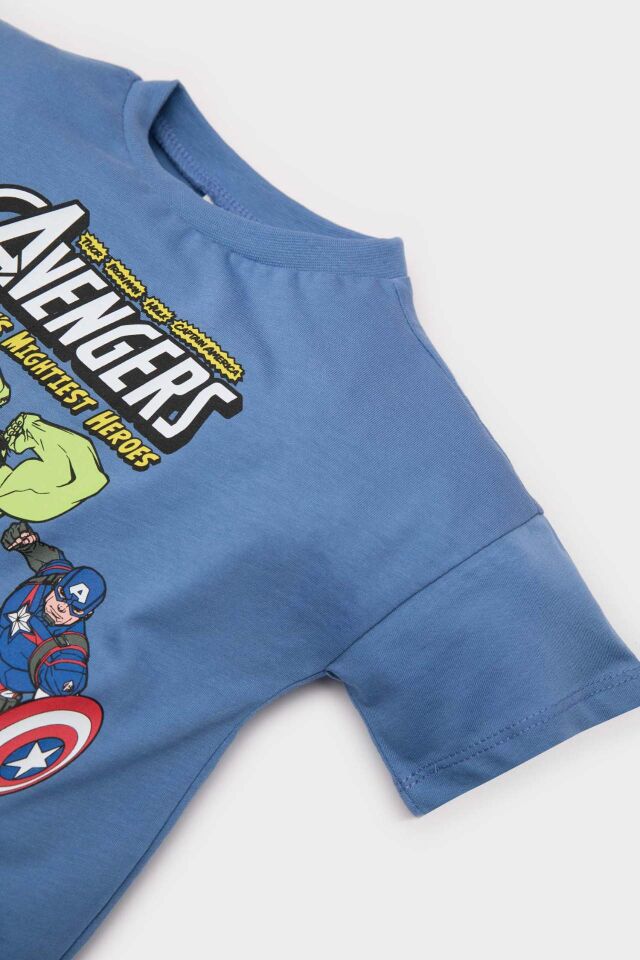 Erkek Bebek Marvel Avengers Bisiklet Yaka Kısa Kollu Tişört