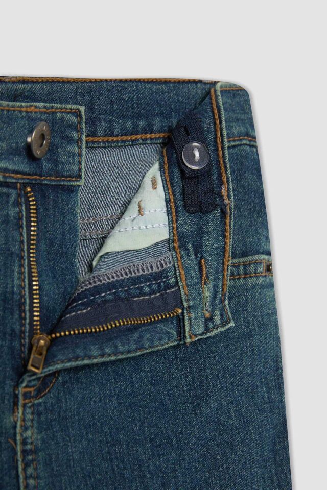 Erkek Çocuk Slim Fit Düz Paça Jean Basic Pantolon
