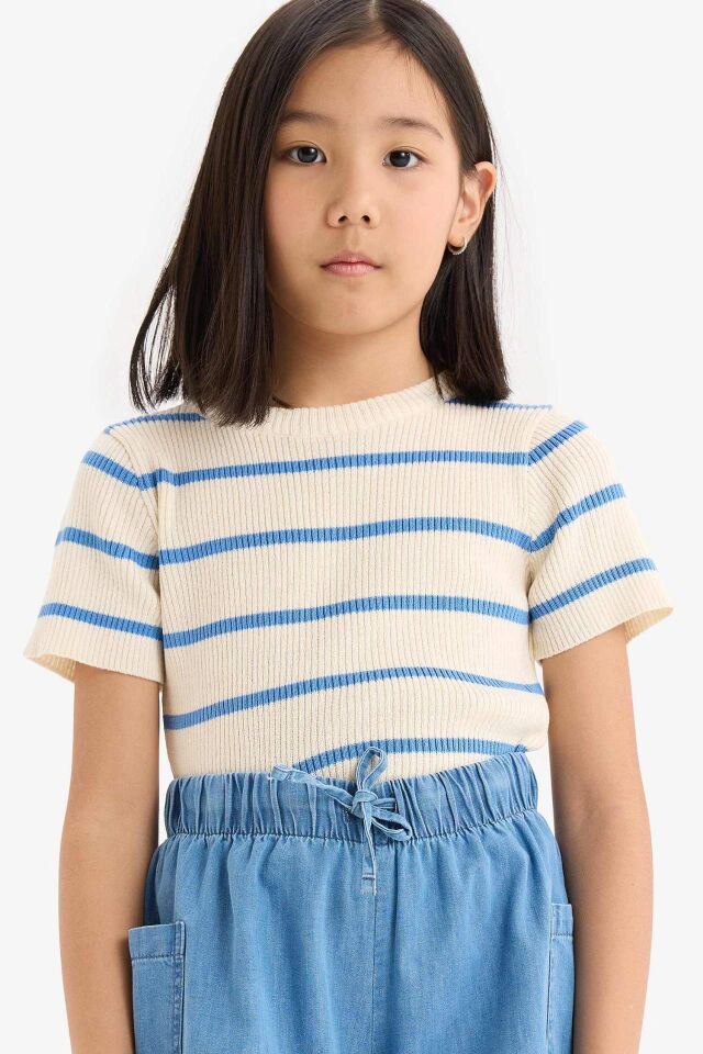 Kız Çocuk Cropped Fit Bisiklet Yaka Çizgili Kısa Kollu Kazak