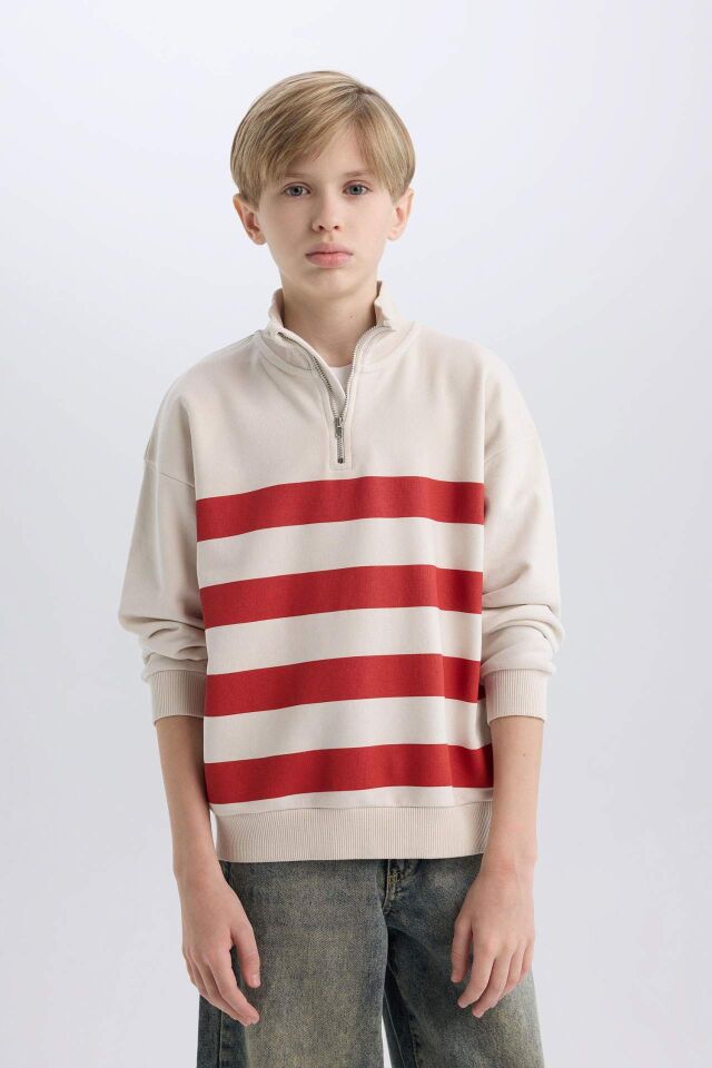 Erkek Çocuk Oversize Geniş Kalıp Balıkçı Yaka Sweatshirt