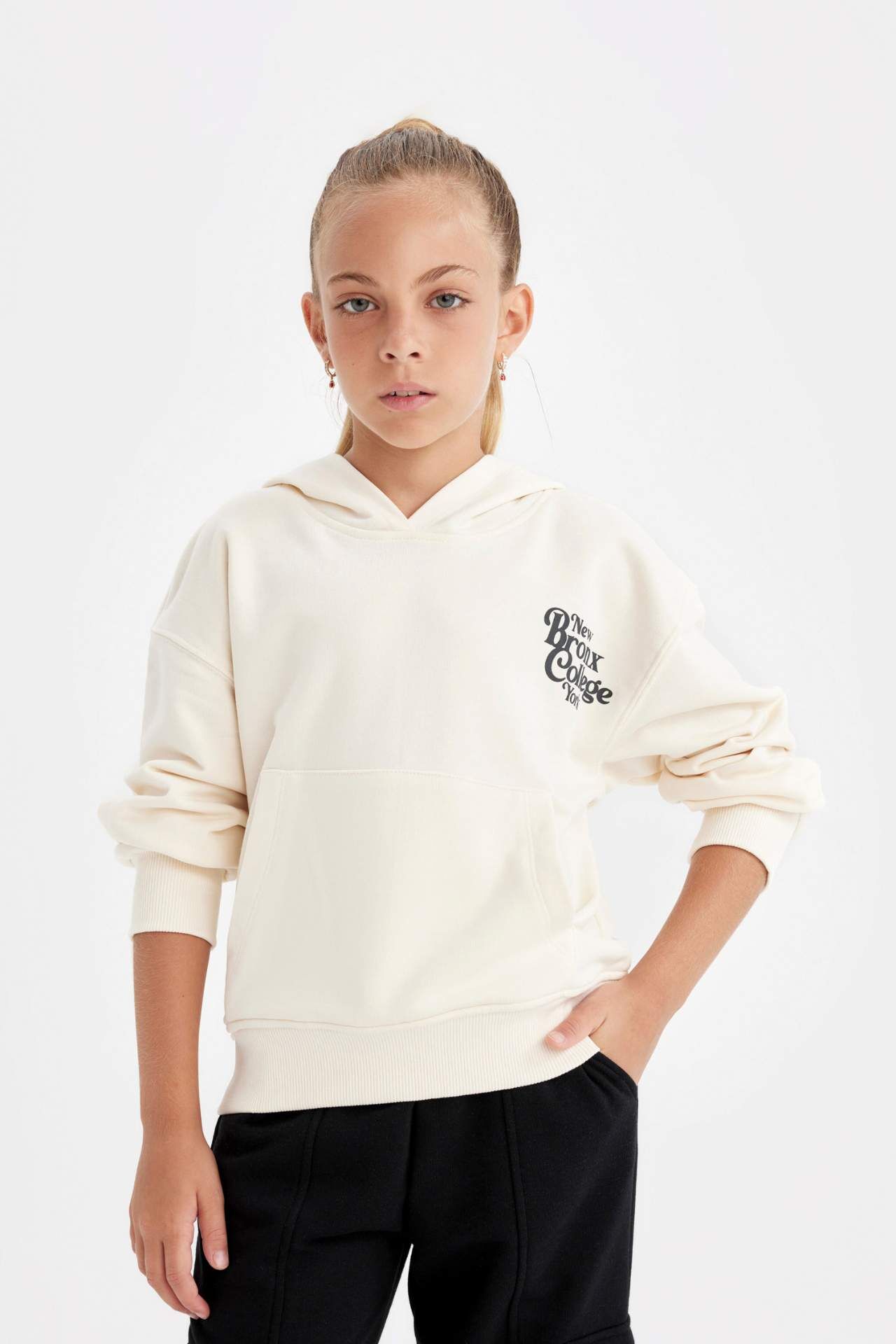 Kız Çocuk Cepli Kapüşonlu Baskılı Okul Sweatshirt