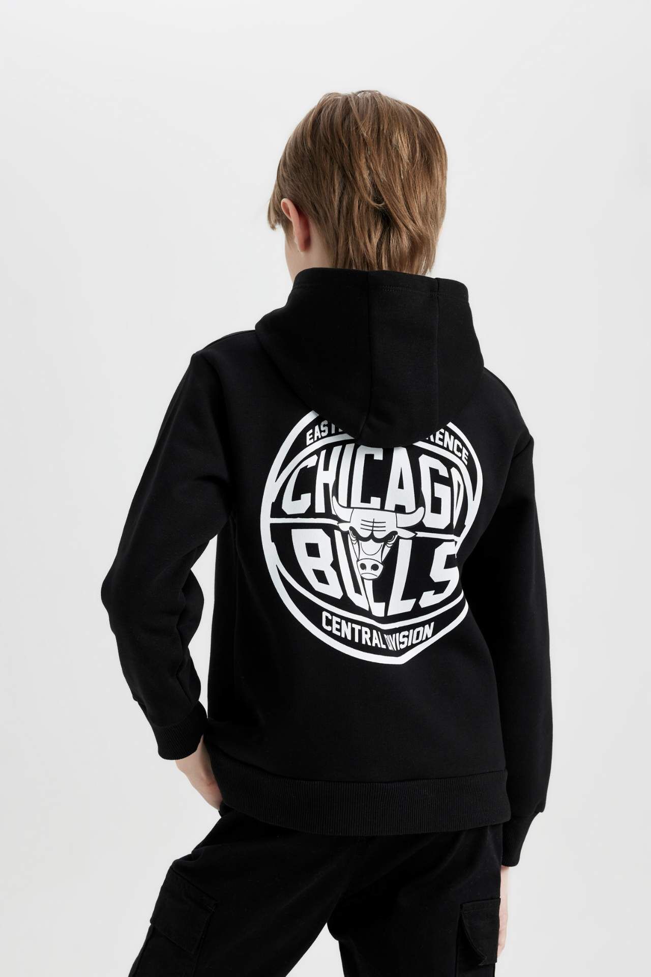 Erkek Çocuk Siyah NBA Chicago Bulls Oversize Geniş Kalıp Kapüşonlu Sırt Baskılı Kalın Sweatshirt
