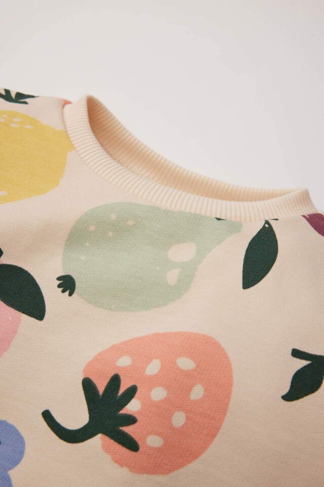 Kız Bebek 2'li Takım Meyve Desenli Bisiklet Yaka Sweatshirt Beli Lastikli Eşofman Altı
