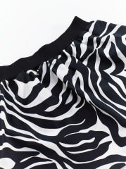 Gökkuşağı Zebra Kız Çocuk T-shirt Etek Takım 4 Y - Yeşil, Siyah, Beyaz