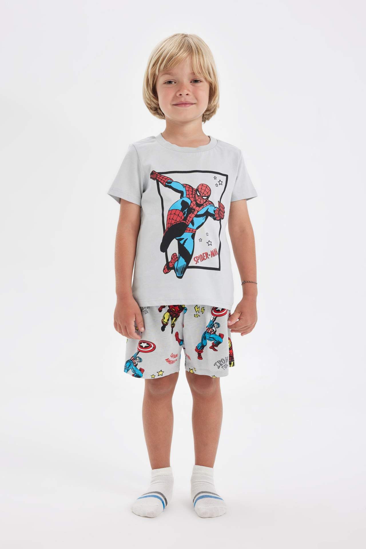 Erkek Bebek Marvel Comics Penye Uzun Kollu Şortlu Pijama Takımı