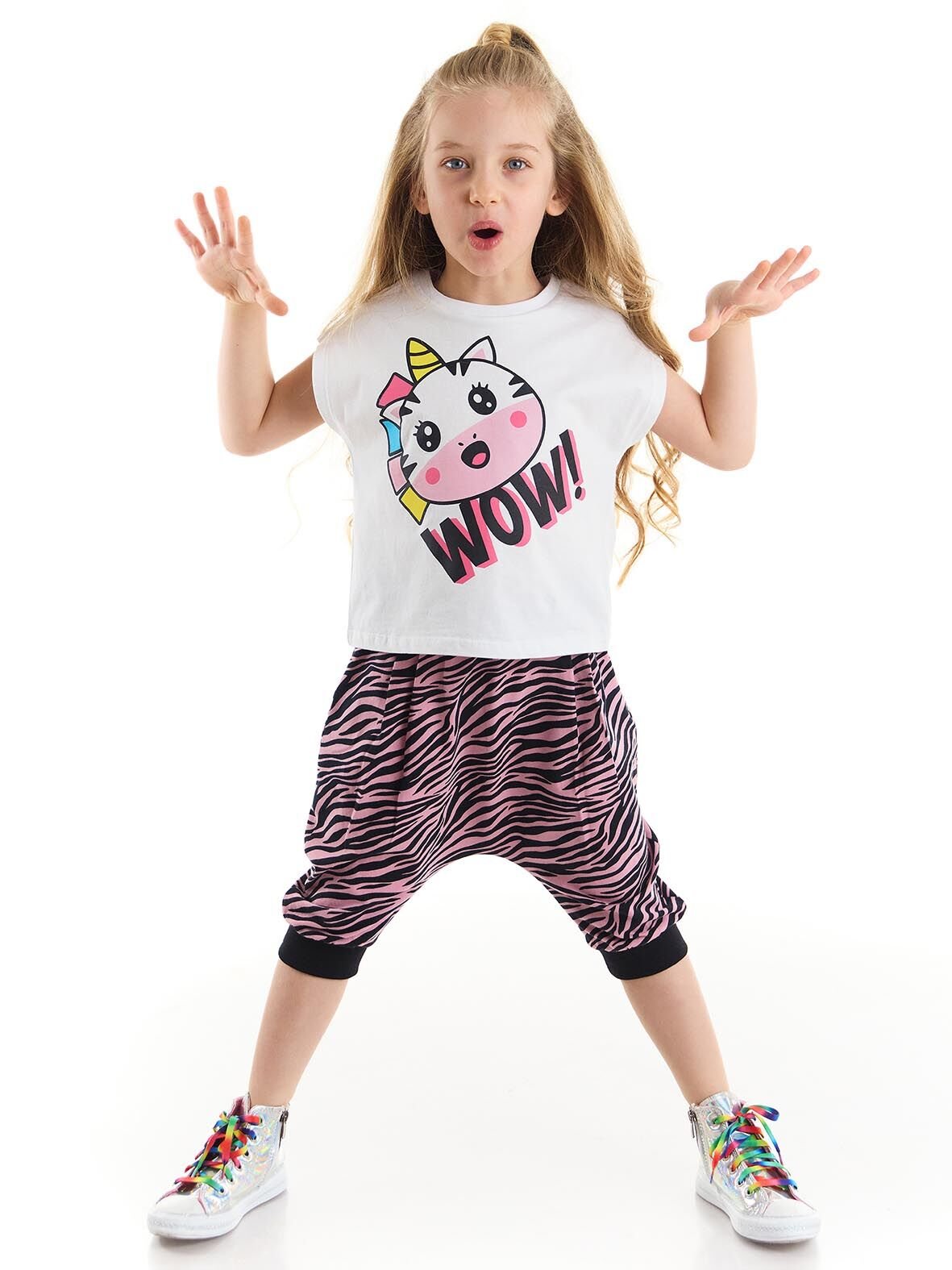 Zebracorn Kız Çocuk T-shirt Kapri Şort Takım 4 Y - Pembe, Beyaz