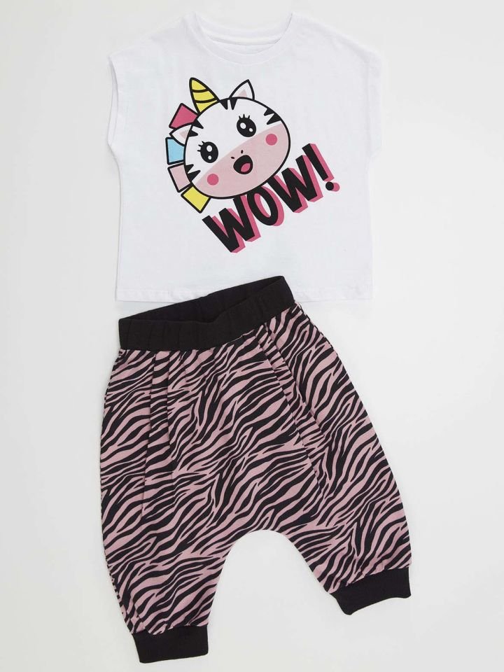 Zebracorn Kız Çocuk T-shirt Kapri Şort Takım 4 Y - Pembe, Beyaz
