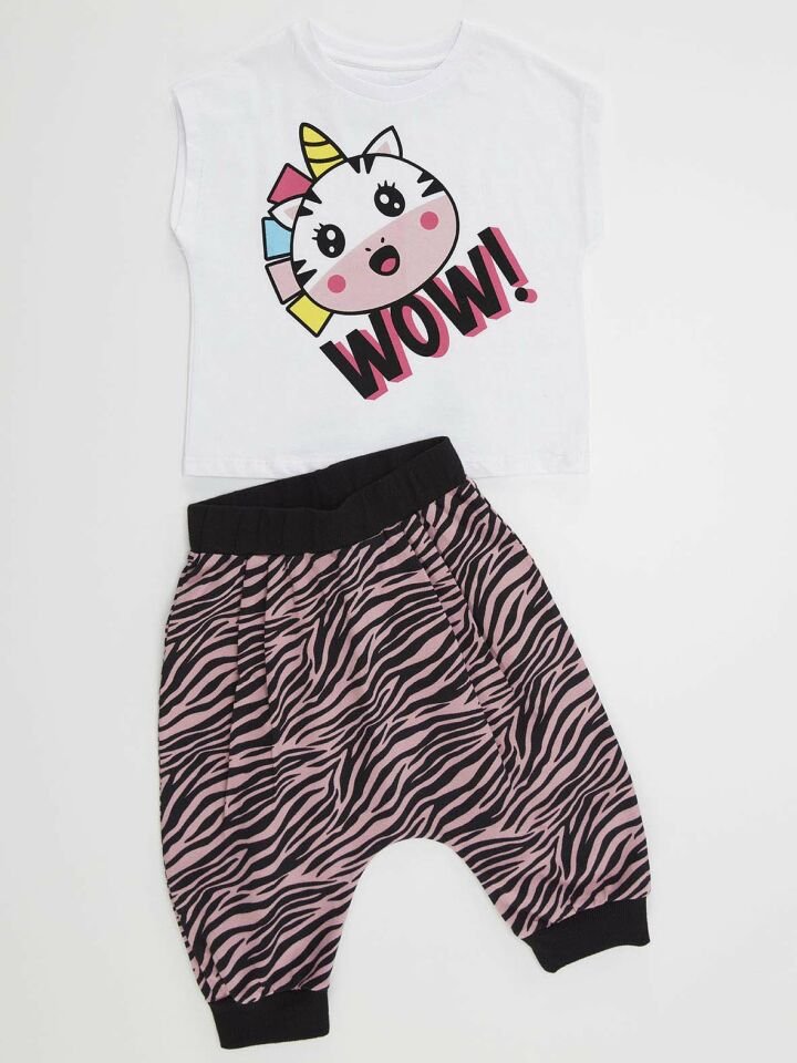 Zebracorn Kız Çocuk T-shirt Kapri Şort Takım 5 Y - Pembe, Beyaz