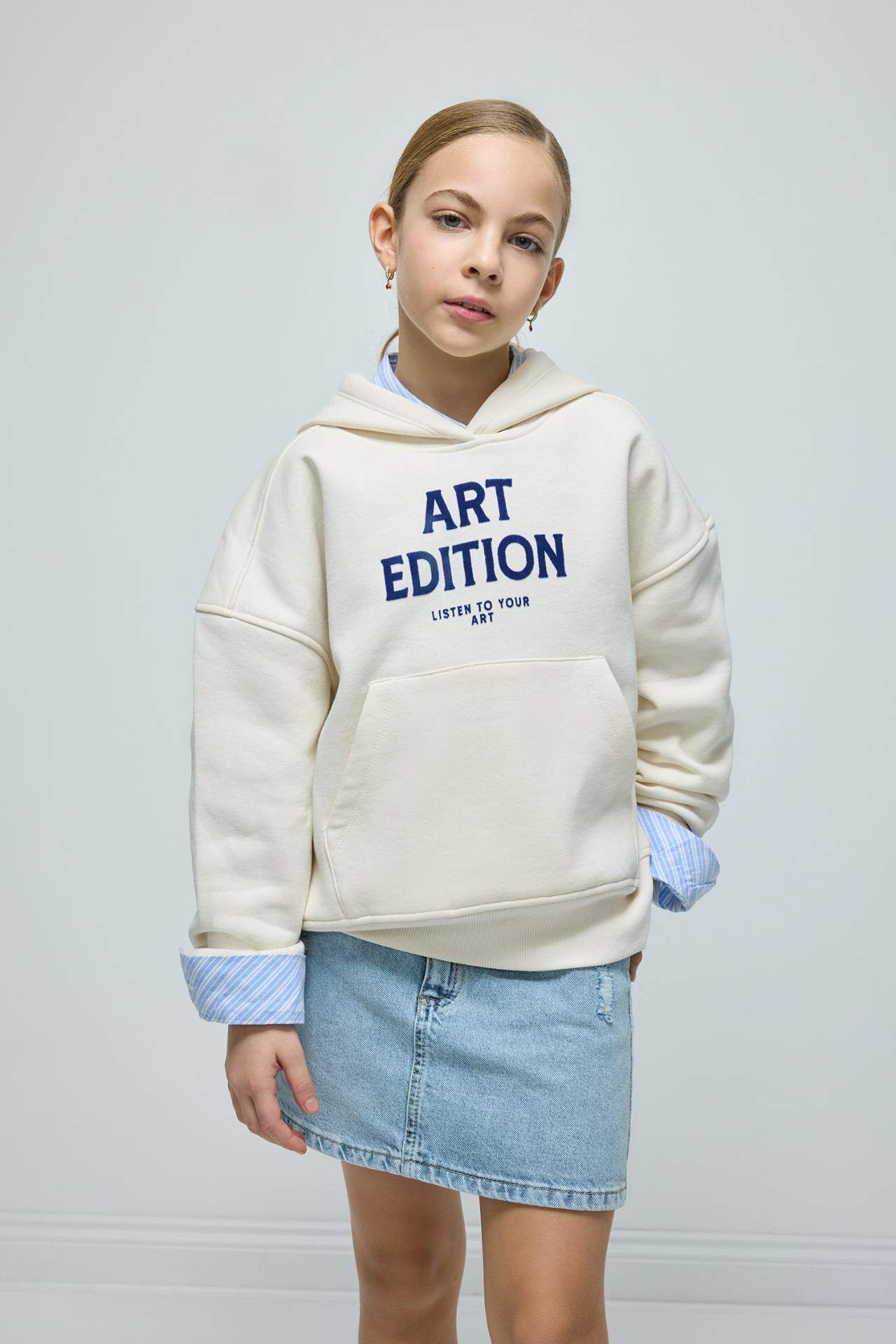 Kız Çocuk Oversize Geniş Kalıp Kapüşonlu Baskılı İçi Yumuşak Tüylü Sweatshirt